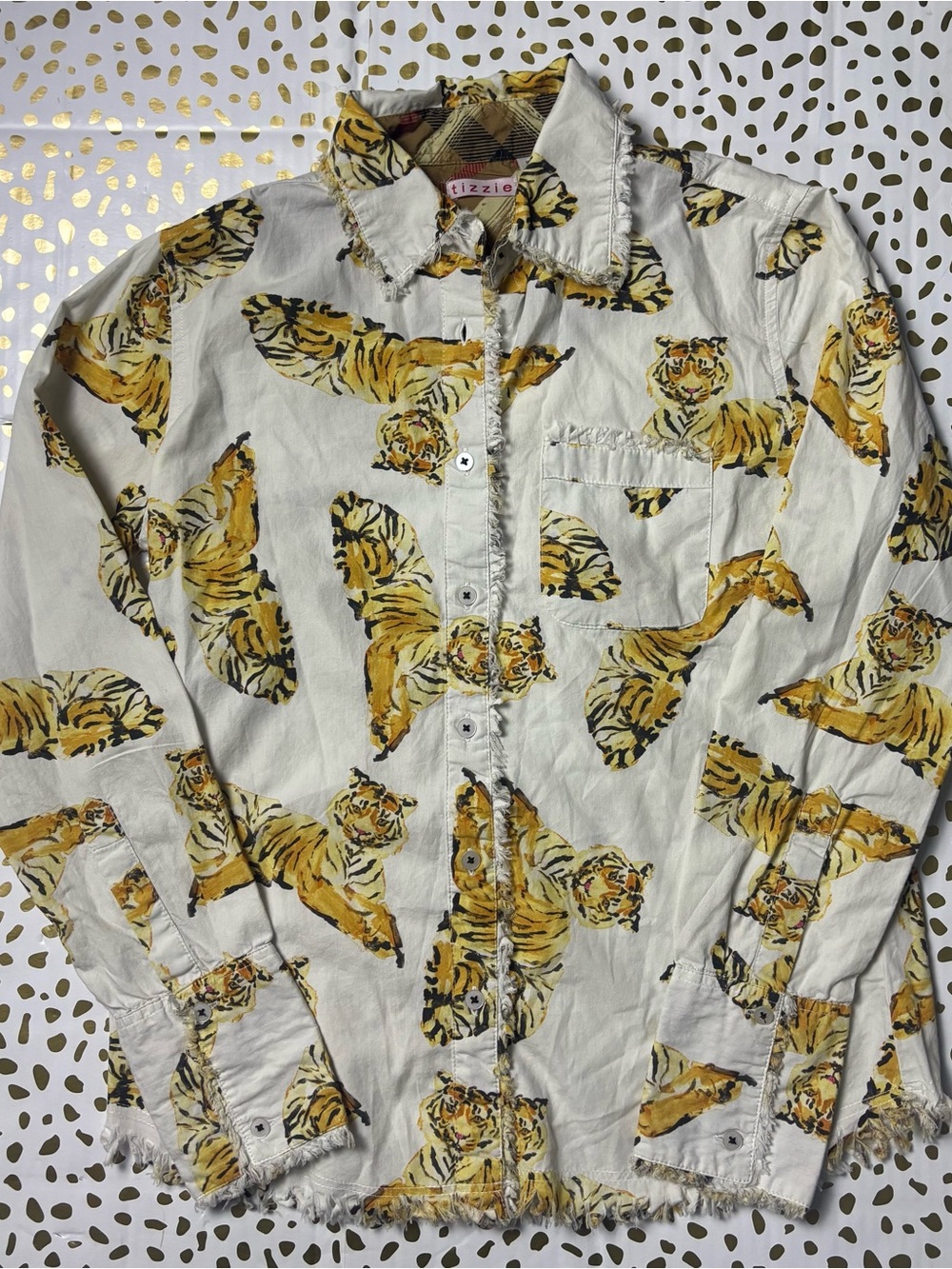 Tizzie Women's White Tiger-Print Button Front Blouse